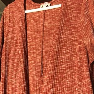 Lularoe Sarah burgundy heathered and ribbed